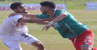 Karşıyaka, Turgutlu'da fırsatı tepti...