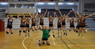 Karşıyaka'nın küçük kızları Türkiye Şampiyonası finallerinde...