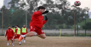 Karşıyaka, savunmaya takviye istiyor...