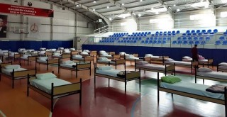 Muharrem Candaş Spor Salonu evsizlerin...