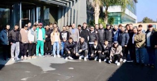 Karşıyaka'da futbolcularla yönetim buluştu