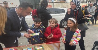 Genç muhtar adayından örnek davranış