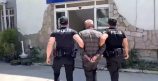 Karşıyaka'da 49 firari hükümlü yakalandı