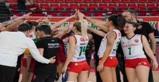 Karşıyaka, Vakıfbank'ı konuk ediyor