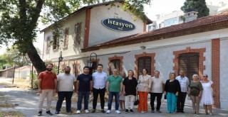 Ak Partili Sürekli Karşıyaka'da muhtarlar ve STK'larla bir araya geldi