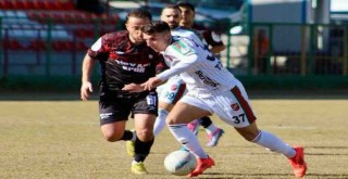 Karşıyaka, Elazığ'da takıldı