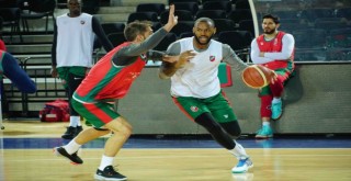 Pınar Karşıyaka kupada Türk Telekom karşısında