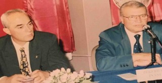 İzmir’in sevilen eski Milli Eğitim Müdürü vefat etti