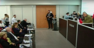 Karşıyaka Belediye Meclisi'nde Denetim Komisyonu üyeleri belli oldu
