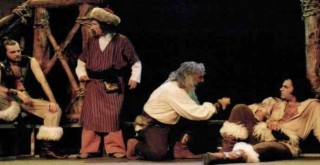 İzmir Şehir Tiyatroları sezonu Deli Dumrul ile açacak