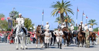 Atatürk Meydanı’nda temsili bayrak töreni