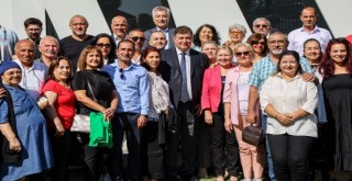 Başkan Tugay partililerle buluştu