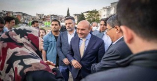 Başkan Soyer’den Bayraklı’da ''Acil Çözüm'' turu