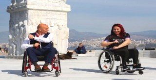Soyer sokakları tekerlekli sandalye ile gezdi