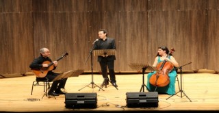 Trio Anka Grubu'ndan Akdeniz ve Latin aşk şarkıları