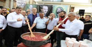 Eskişehirliler, Karşıyaka'da aşure için buluştu