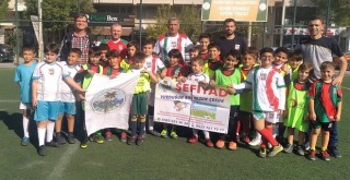 Şefiyad'tan Bostanlıspor futbol alt yapısına top desteği