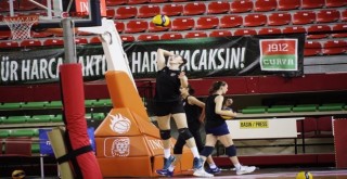 Karşıyaka filede Sivrihisarspor'u konuk ediyor