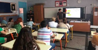 ''Aile Okulu Projesi'' eğitimleri ile velilerde farkındalık yaratmaya devam ediyor