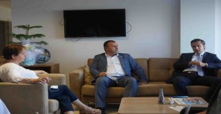 CHP'li Yücel'den özür ziyareti