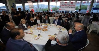 Bayraklı’da Halil İbrahim Sofrası kuruldu