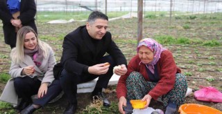Başkan Kayalar’dan ekmeğini topraktan çıkartan kadınlara ziyaret