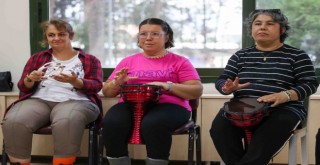 Buca’da engeller ritimle aşılıyor