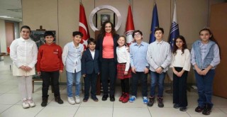 Karşıyaka’da söz çocukların