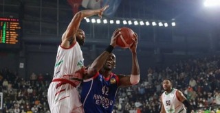 Pınar Karşıyaka Play-Off'ta Anadolu Efes karşısında