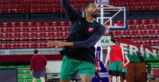 Karşıyaka, Fenerbahçe Beko deplasmanında