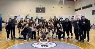 İnfo Yatırım Karşıyaka rahat kazandı