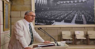 CHP’li Sertel: Turizmci kan ağlıyor bakan krizi fırsata çeviriyor