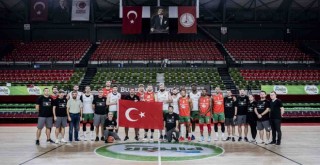 Pınar Karşıyaka, Fenerbahçe Beko karşısında