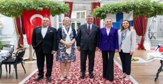 İzmir ve Finlandiya arasında dostluk köprüsü