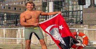 Karşıyakalı yüzücüden ABD’de zafer kulacı