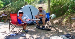 Babalar ve çocuklar Karşıyaka'da kampta buluştu