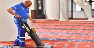 İbadethanelerde bayram temizliği
