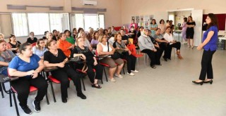 Çiğlili kadınların buluşma adresi: Mor Akademi