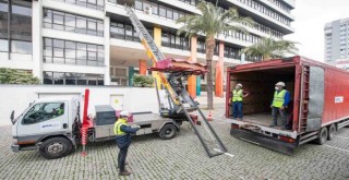 İzmir Büyükşehir Belediyesi Ana Hizmet Binası boşaltılıyor