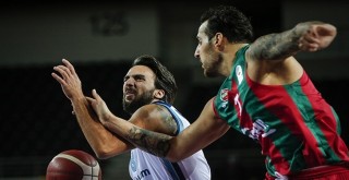 Eksik ve moralsiz Pınar Karşıyaka, Telekom'a kaybetti