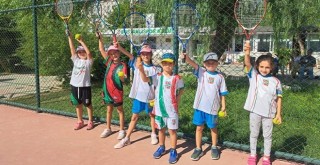 Bostanlıspor'da tenis alt yapı atağı...