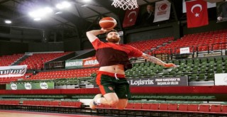 Pınar Karşıyaka'nın konuğu Büyükçekmece