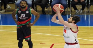 Bornova Belediyesi Karşıyaka'dan Mersin'e transfer oldu