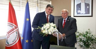 Karşıyaka Belediyesi eski başkanı Kemal Baysak vefat etti