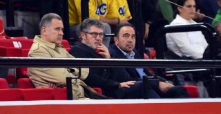 Karşıyaka'da yönetim tescillendi