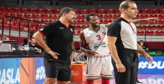 Pınar Karşıyaka, Enisey ile berabere kaldı