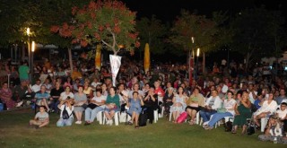 Karşıyakalılar 2. Alaybey Mahalle Şenliği’nde bir araya geldi