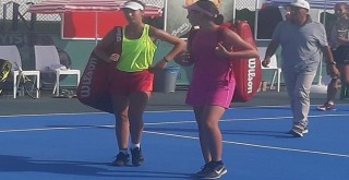 KSK'li tenisçi Zeynep Iğdır'da yarı final oynadı...