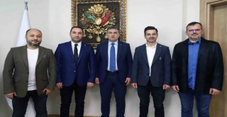 TSYD İzmir Şubesi'nden Gençlik ve Spor İl Müdürü Eskici'ye ziyaret