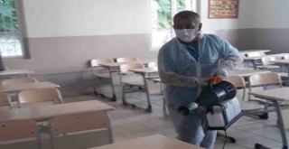 Konak’taki okullara dip bucak dezenfekte